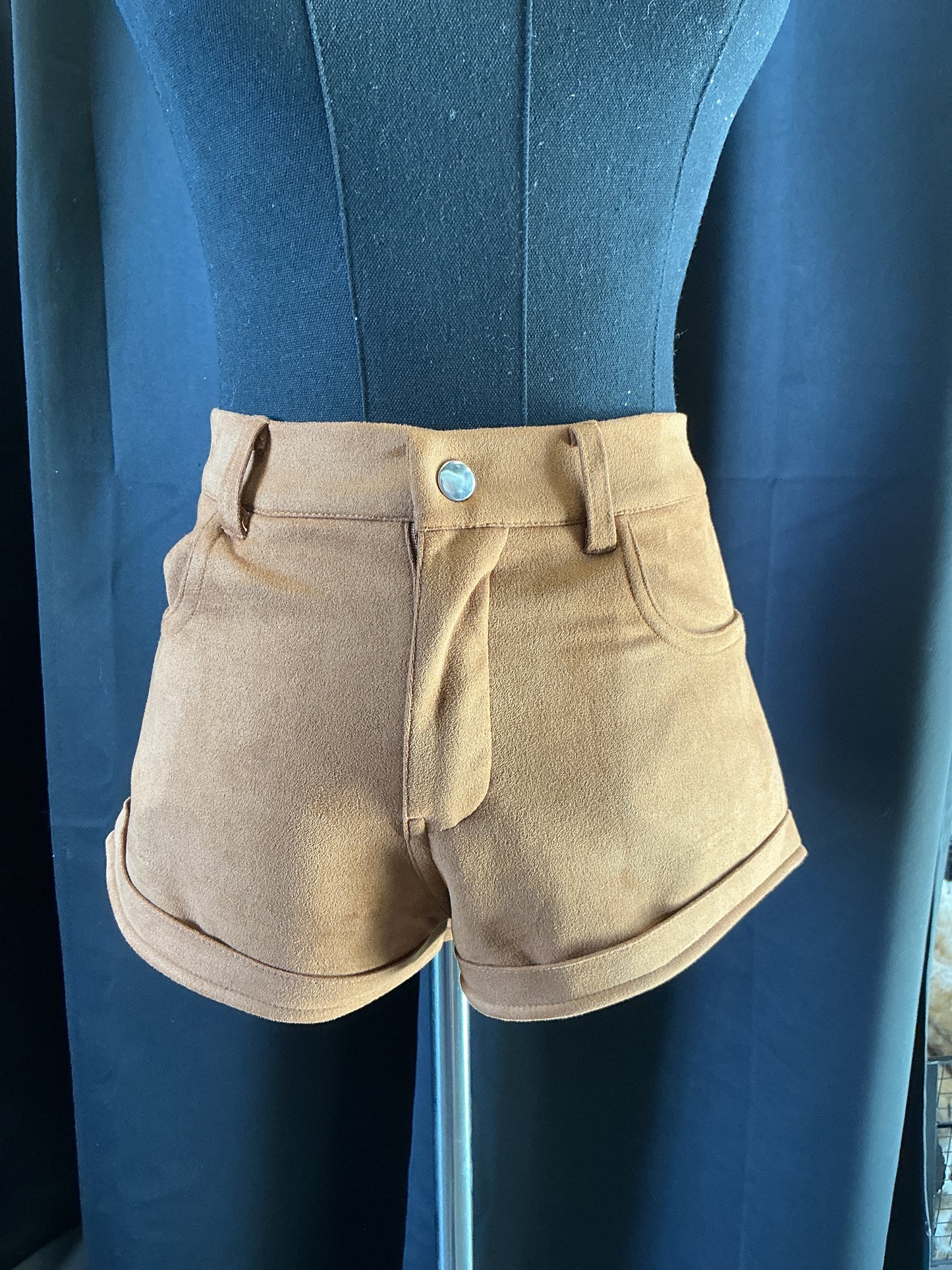 Suede Mini Shorts (brown)